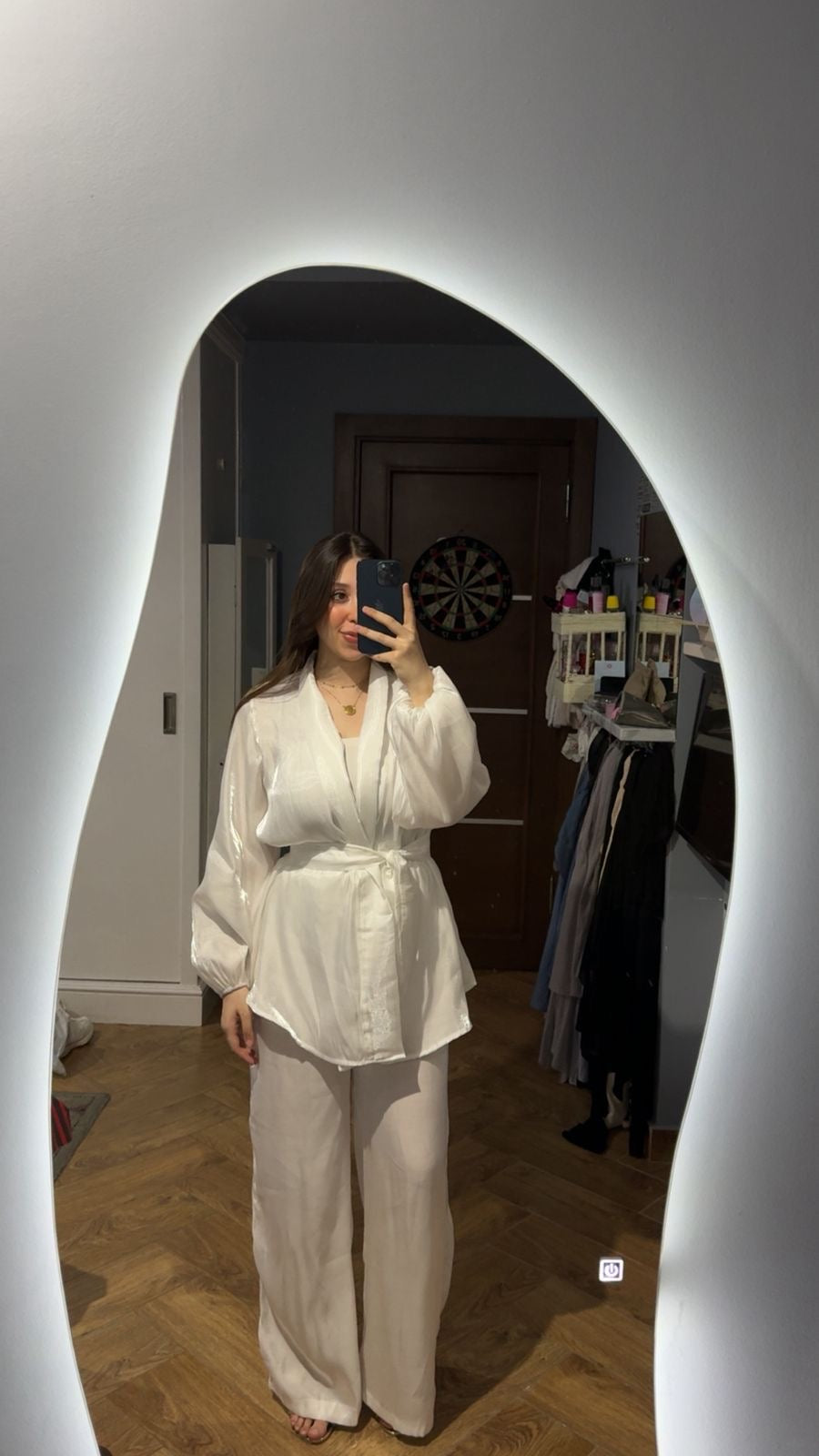 Evening shiny set in white