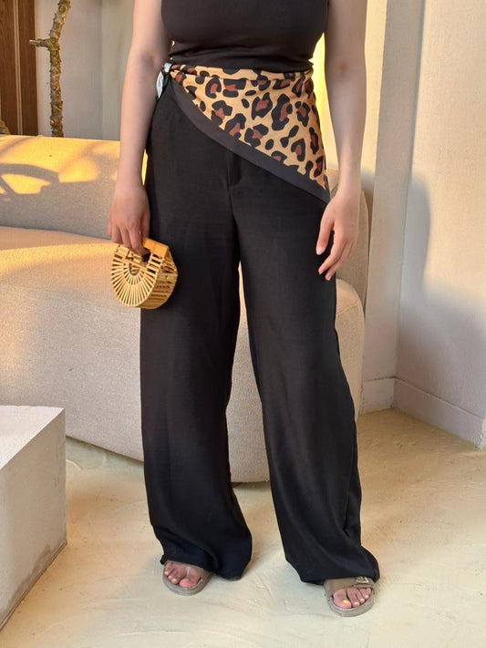 linen buttoned pants