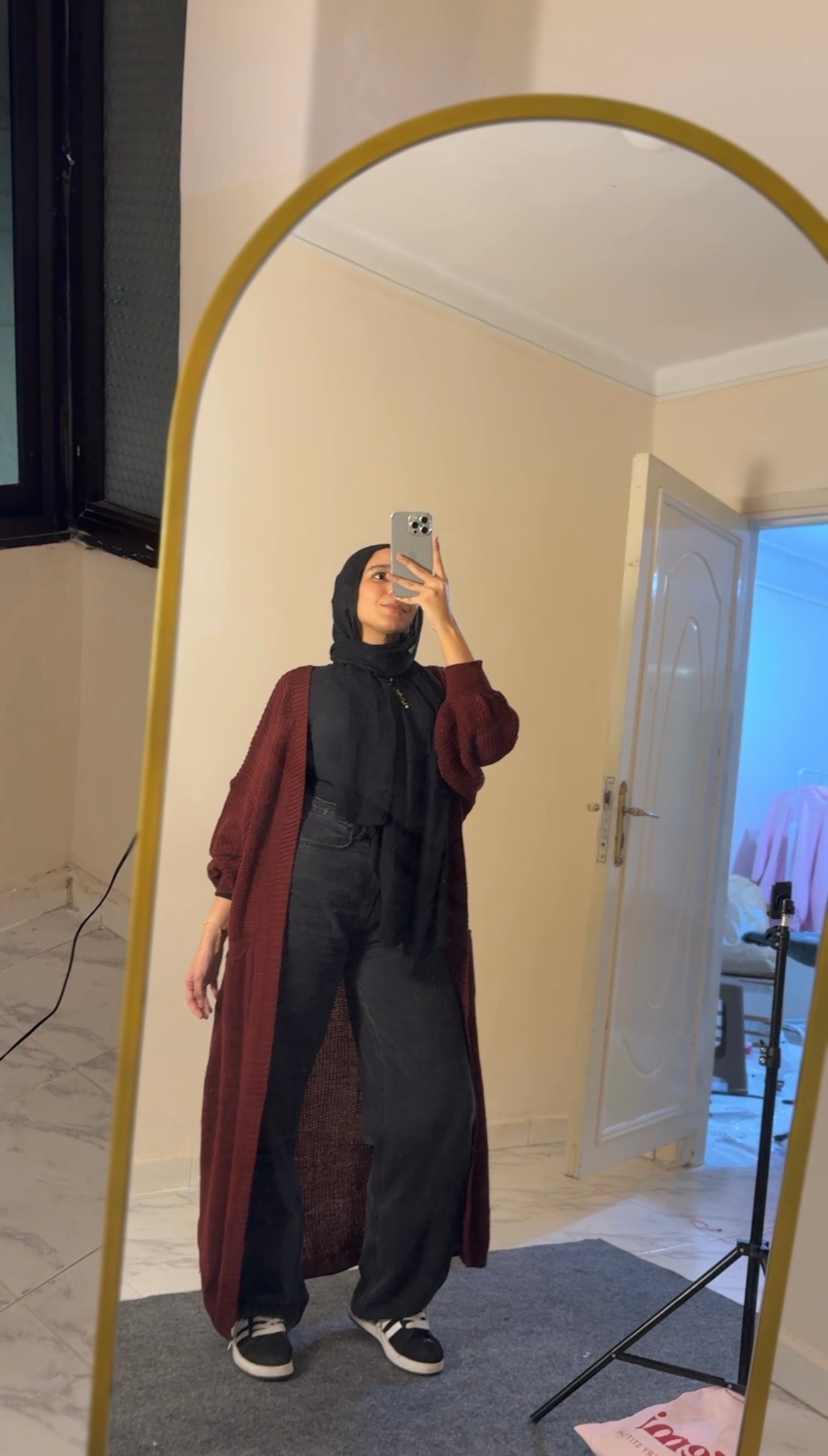 Long knitted cardigan