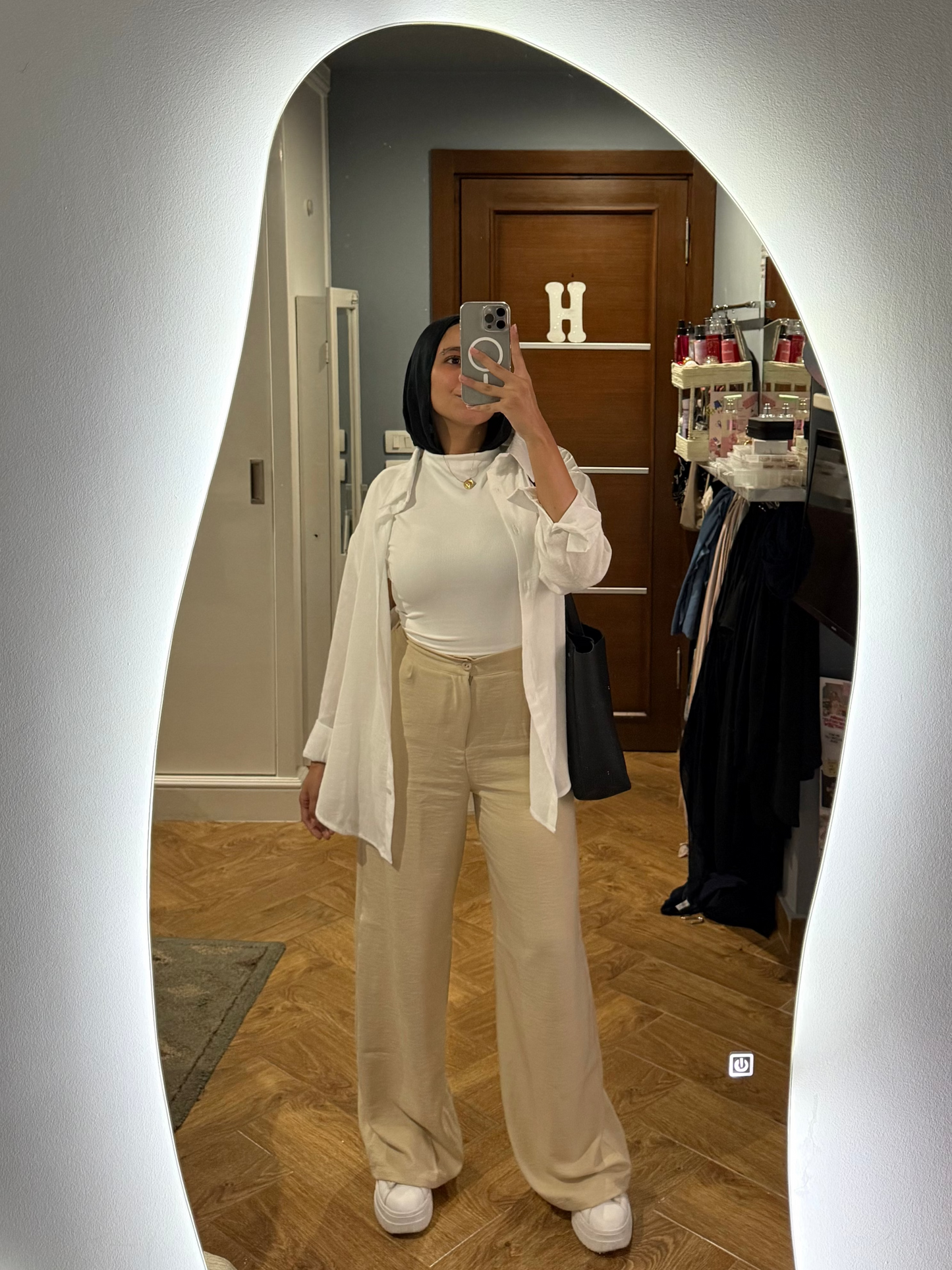 linen buttoned pants